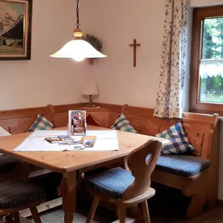 Gaestehaus Hedwig Apartment